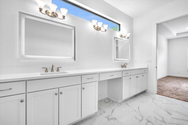 Building Photo - 13482 Artisan Cir