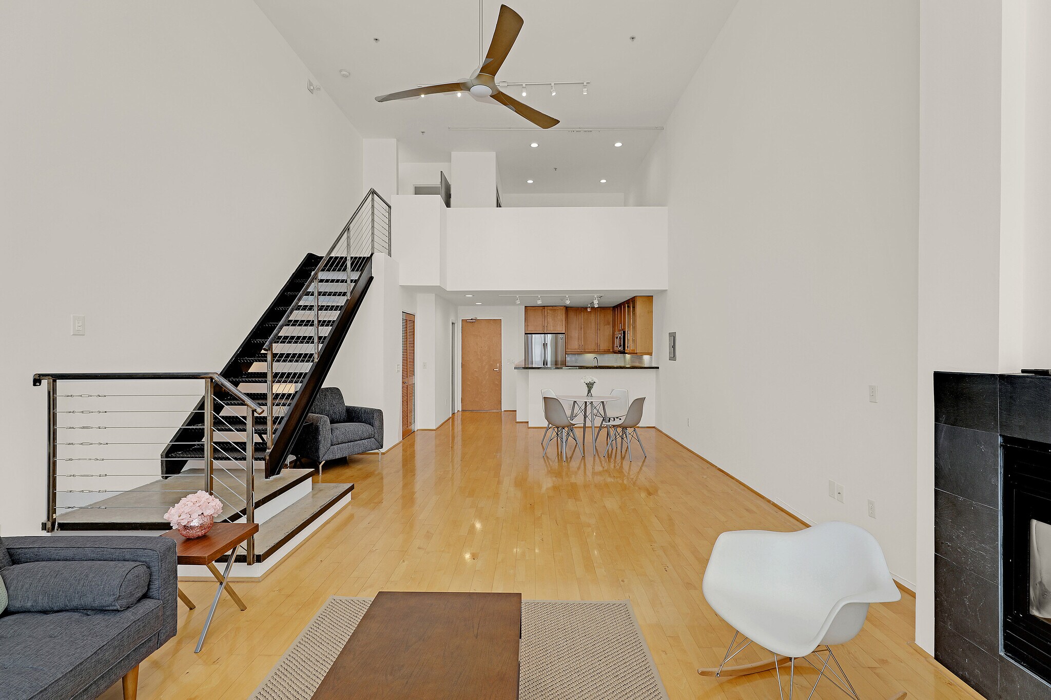 Building Photo - 249 Shipley St