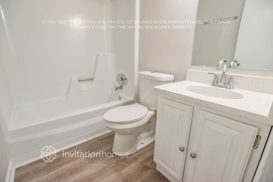 Building Photo - 3035 Kingston Ct