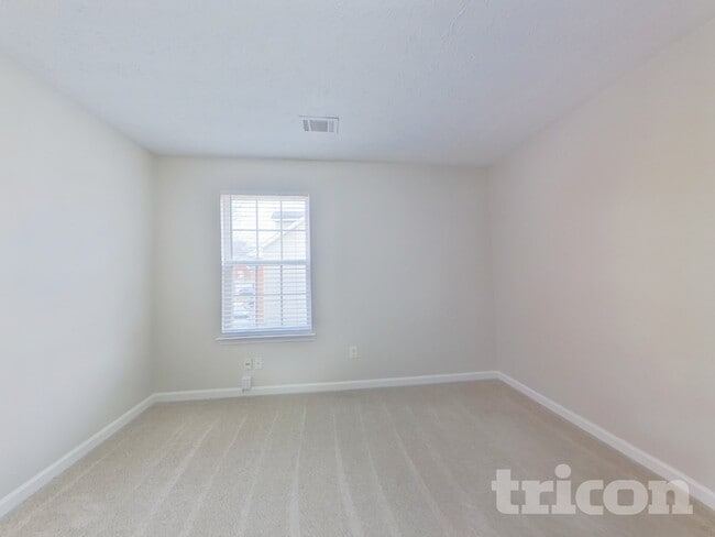 Building Photo - 988 Winding Down Way