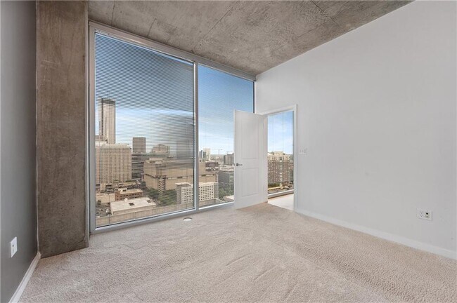 Building Photo - 400 W Peachtree St NW