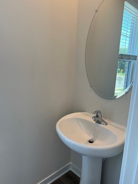 Building Photo - 7402 Calm Retreat Blvd