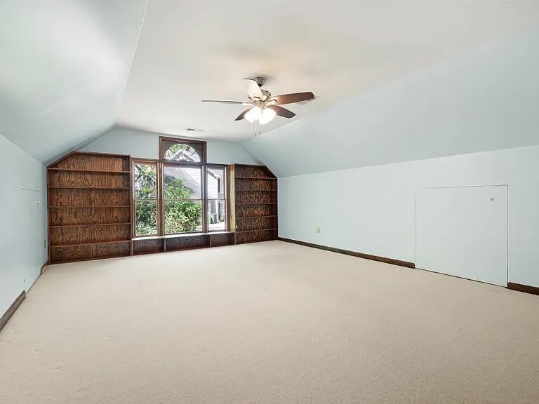 Building Photo - 1061 Retner Dr SW