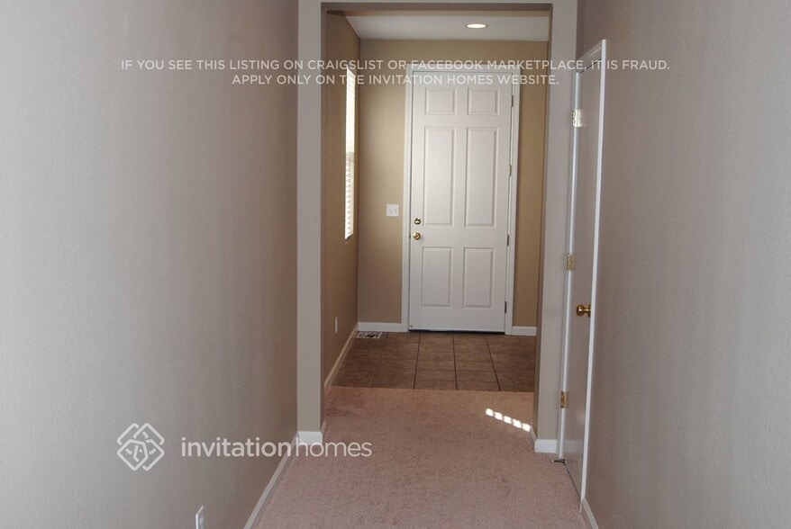 Building Photo - 1755 Waterfall Dr