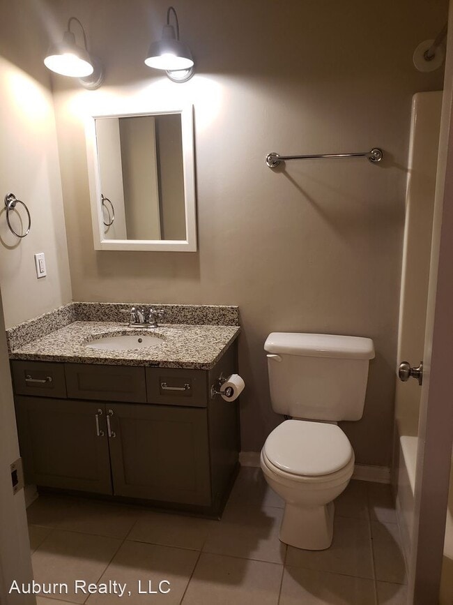 Building Photo - 2 br, 2 bath House - Moore's Mill Place 42...