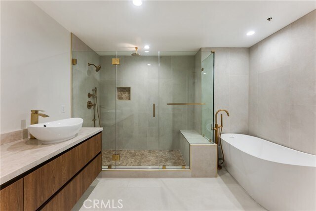 Building Photo - 10750 Wilshire Blvd