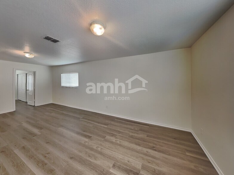 Building Photo - 629 Northhill Cir