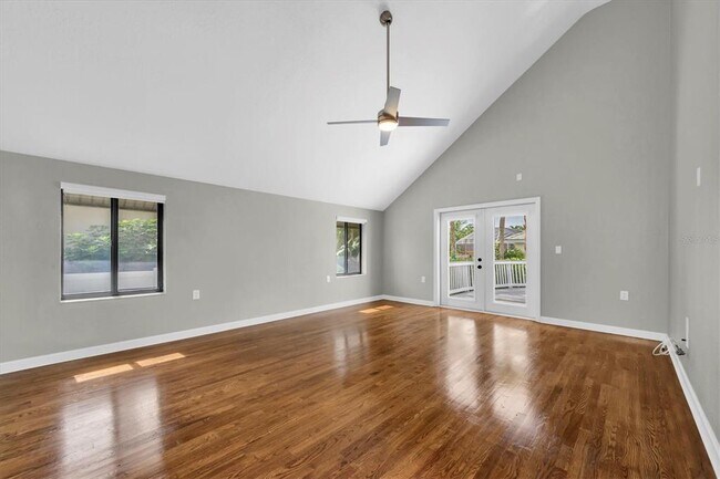 Building Photo - 748 Nina Dr