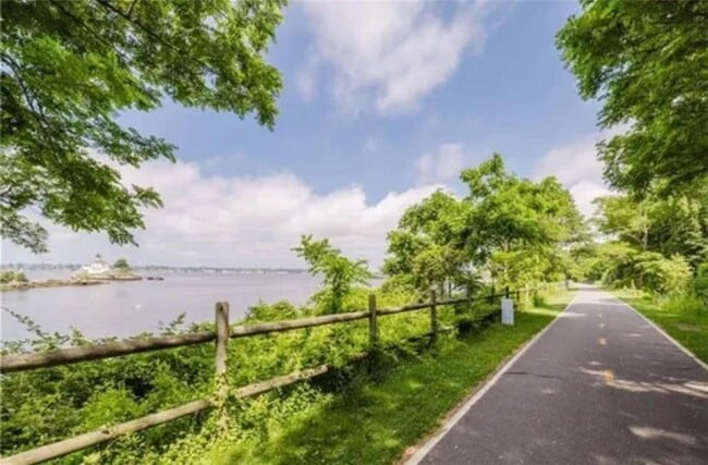 Building Photo - 43 Bullocks Point Ave