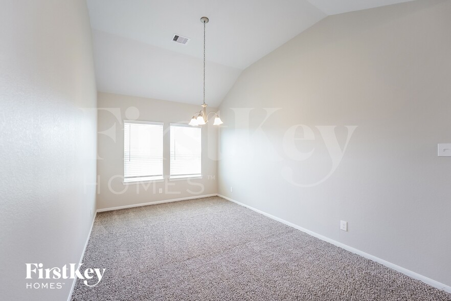 Building Photo - 16303 Westley Ridge Dr