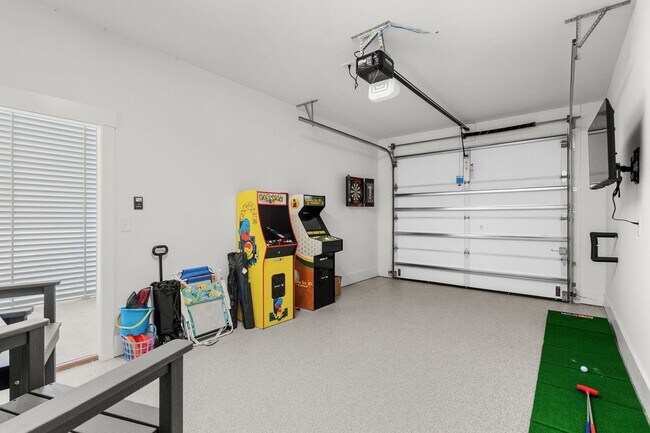 Building Photo - 2310 Seaseeker Ln