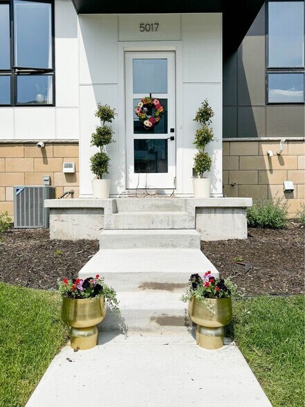 Building Photo - 5017 161st St W