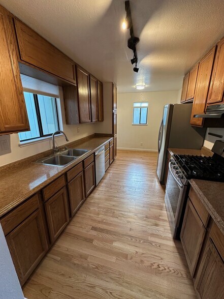 Building Photo - 19297 Mountain Meadow N