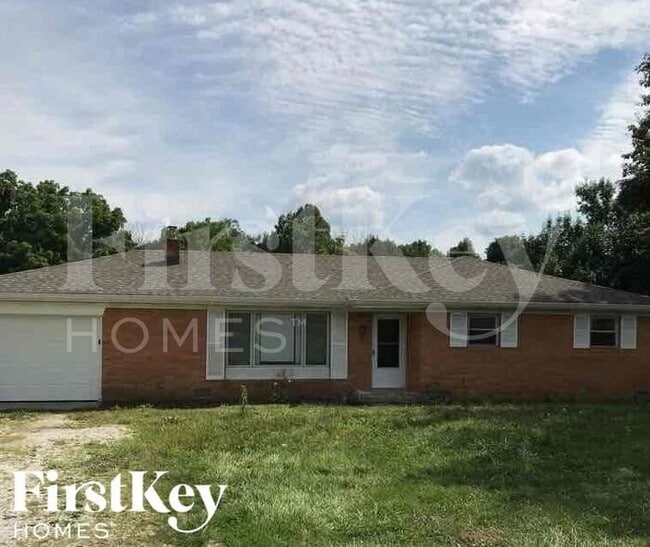 Primary Photo - 2581 E Sunset Ln