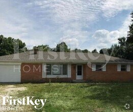 Building Photo - 2581 E Sunset Ln