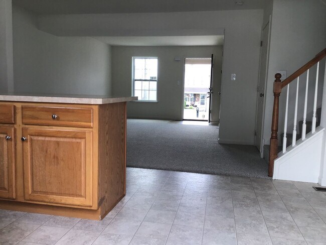 Building Photo - 2809 Mannerchor Rd