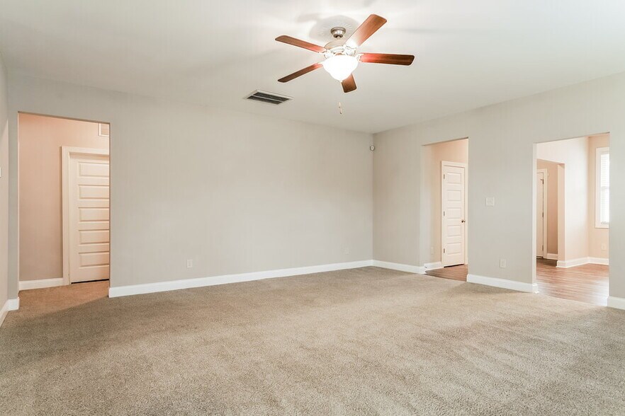 Building Photo - 38 Birdo Point Way