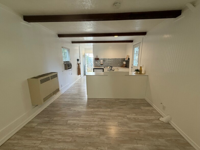 Building Photo - 192 Lubeck Rd