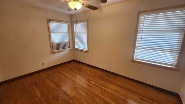 Building Photo - Charming 3-Bedroom Home in Highly Sought-A...