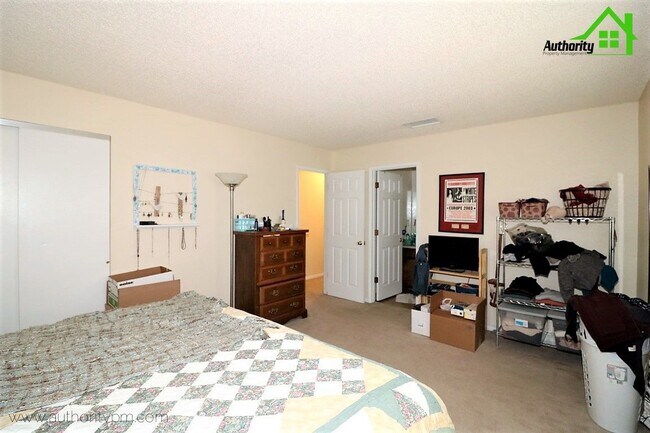 Building Photo - 1156 Jaxon Way