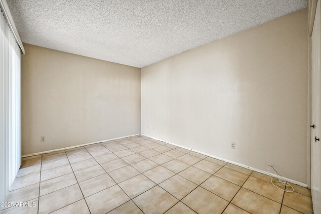 Building Photo - 7725 E Rovey Ave