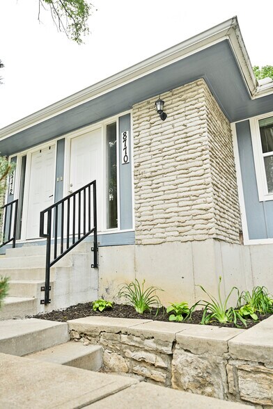 Building Photo - 8770 W 79th Cir