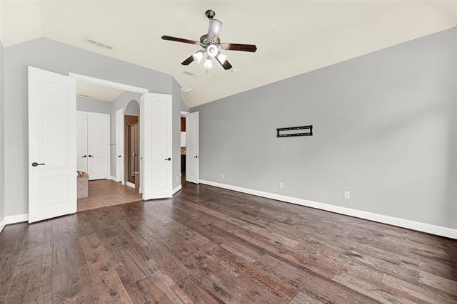 Building Photo - 1104 Killian Dr