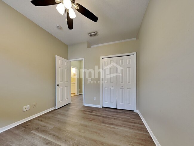 Building Photo - 8807 Sandy Plains Dr