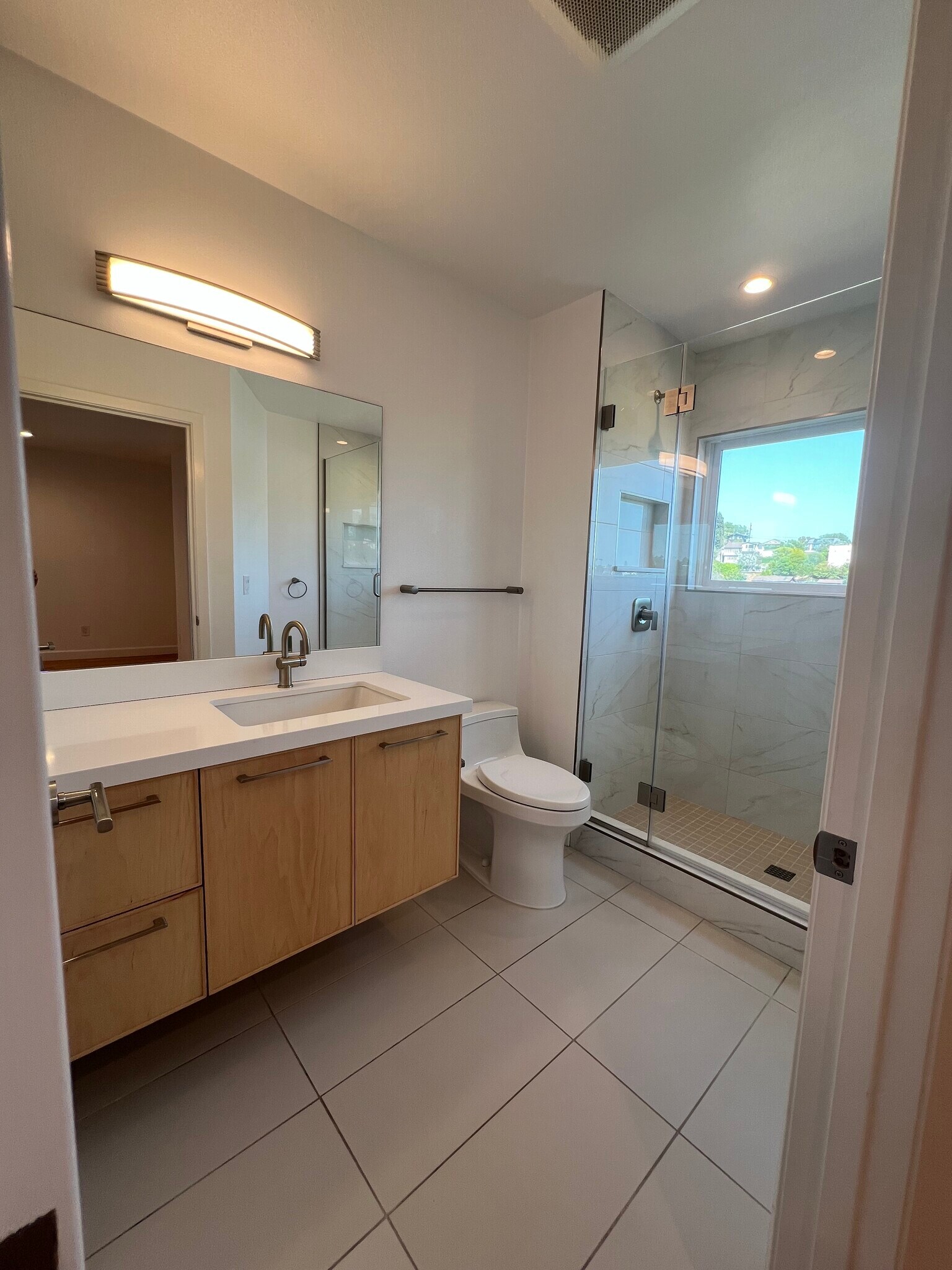 Master Bathroom - 1878 N Alvarado St