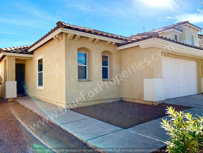 Building Photo - 475 W Calle La Bolita