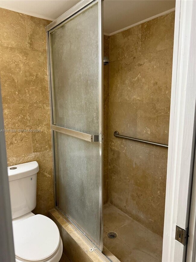 Building Photo - 3522 NE 171 St