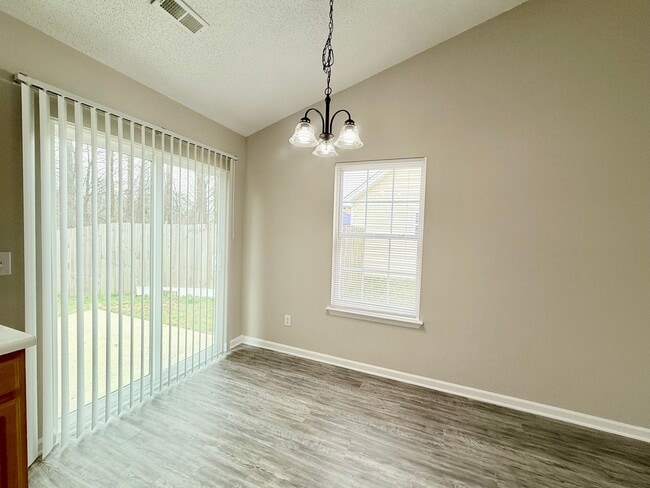 Building Photo - 4504 Biesterfield Dr