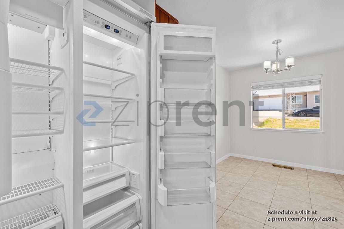 Building Photo - 24139 Zorro Ct