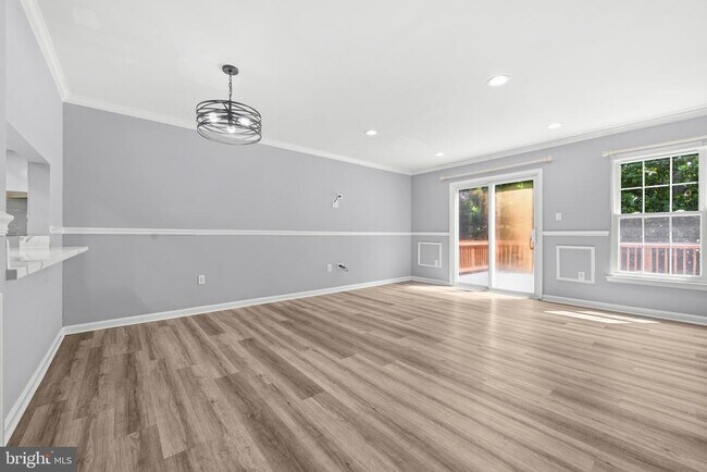 Building Photo - 4217 Kenton Cir