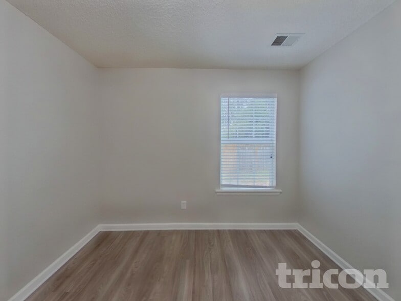 Building Photo - 538 Providence Crossing