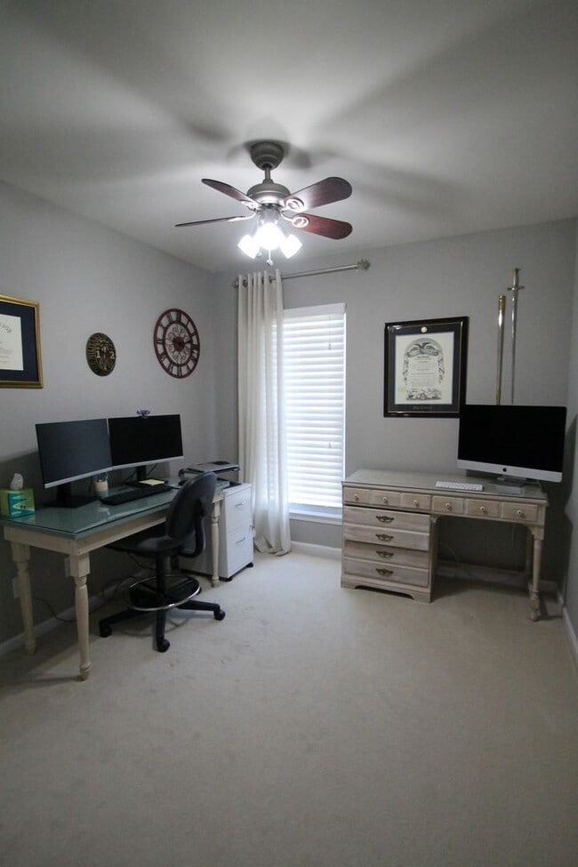 Building Photo - Exclusively Offered by Muse Realty Rentals...