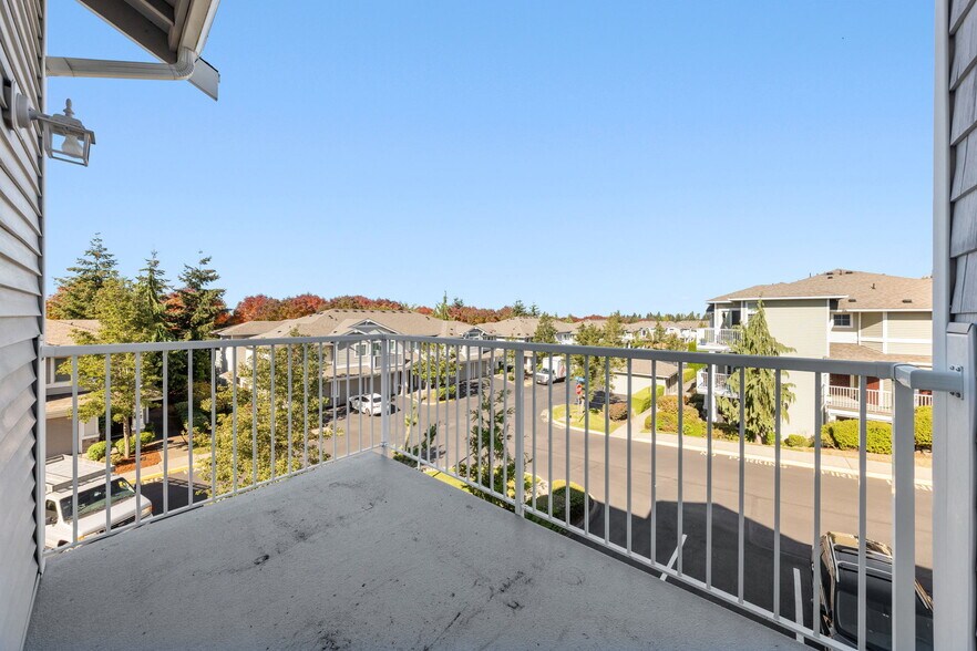 Building Photo - 1132 65th Ct SE