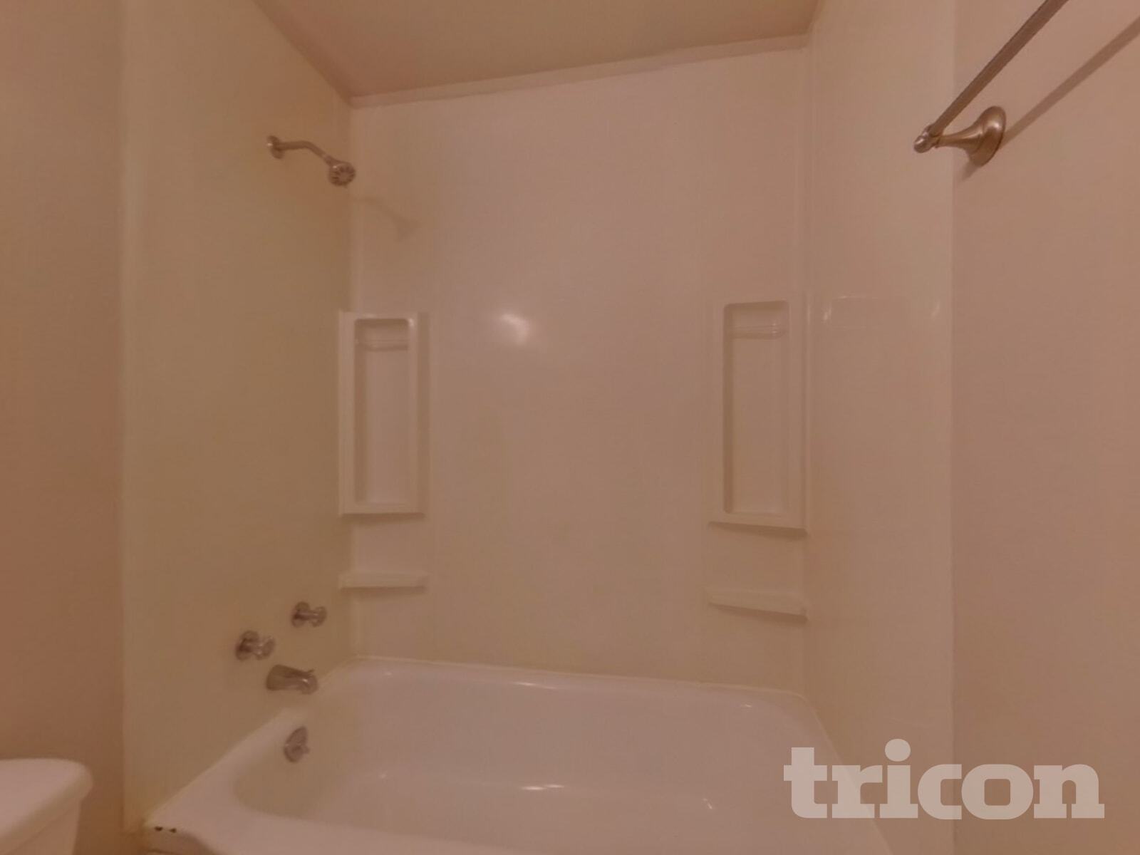 Building Photo - 3459 Rauscher Dr