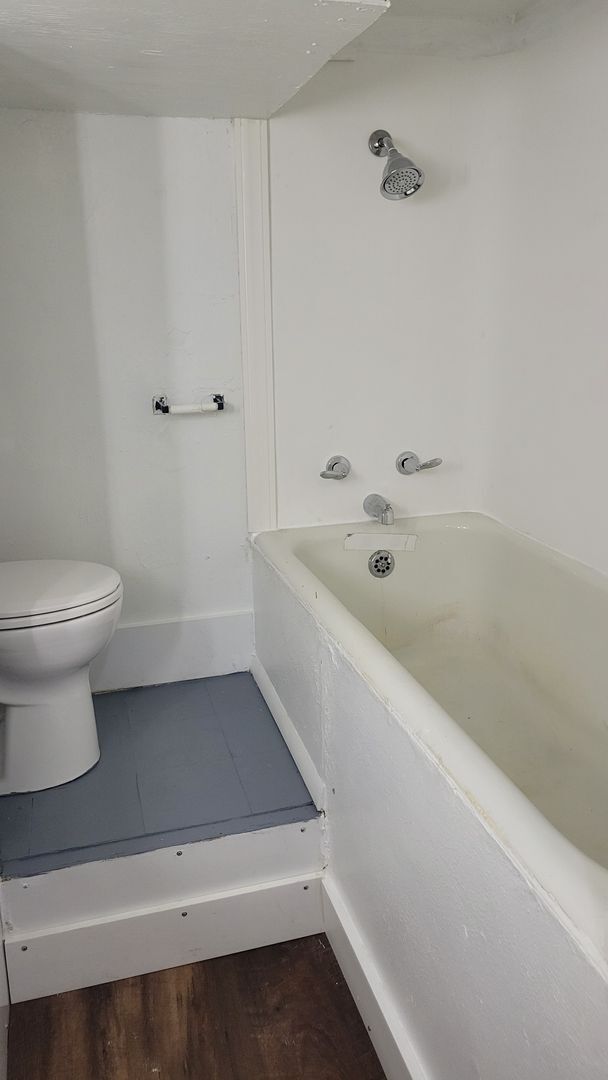 Building Photo - 405 Bonfoy Ave