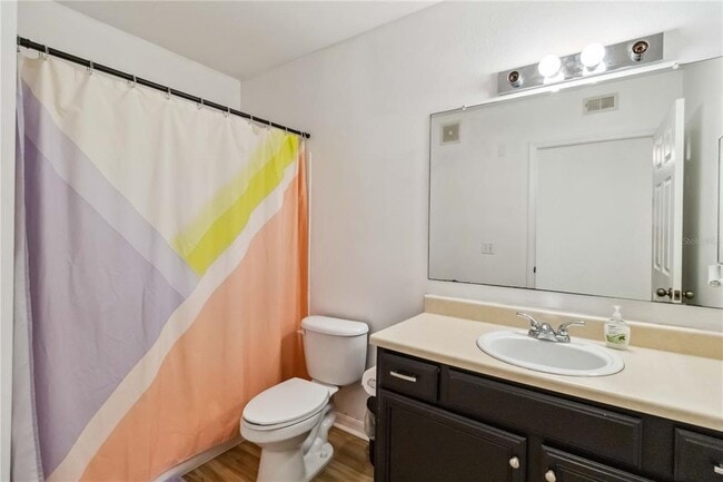 Building Photo - 1000 Villagio Cir