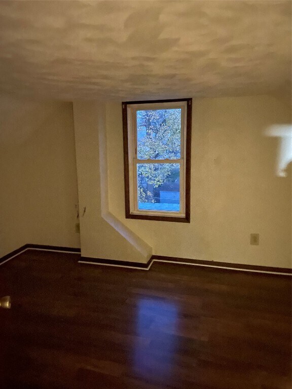 Building Photo - 11 Cleveland Ave