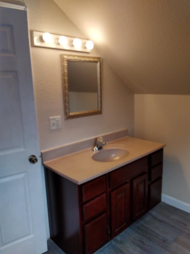 Building Photo - 701 S James St