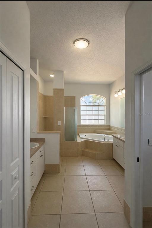 Building Photo - 9460 Hayward Rd