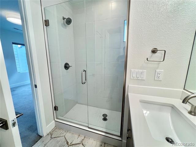 Building Photo - 3411 Albion St