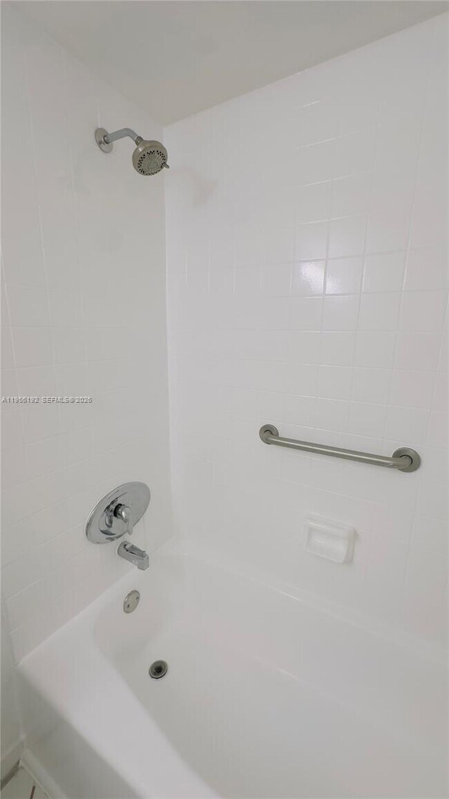 Building Photo - 2841 NE 163rd St