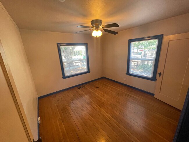 Building Photo - MASSIVE and Recently Renovated 3 Bed 2 Bath Home With Extra 1 Bed/Half Bath Bonus Cottage!