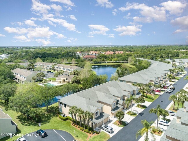 Building Photo - 400 Trotter Ln