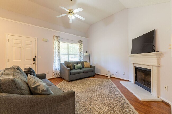 Building Photo - Charming 3 Bedroom, 2 Bath Home in Union C...