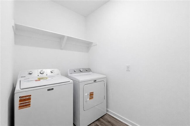 Building Photo - 446 W Taverner Xing