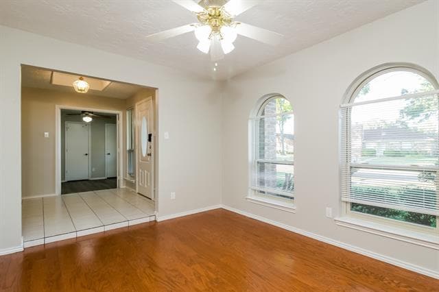 Building Photo - 1336 Colmar Dr